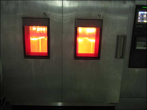 11红外灯老化试验箱